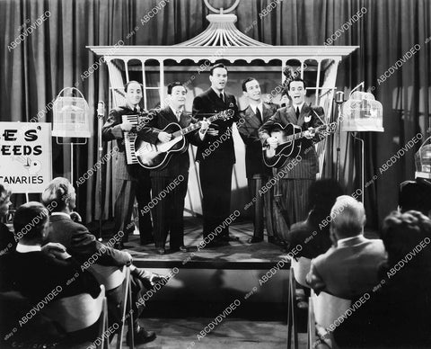 crp-08158 1943 Bob Haymes & music group The Vagabonds film Swing Out the Blues crp-08158