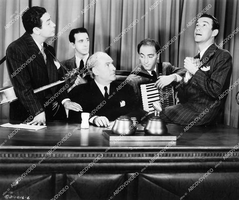 crp-08159 1943 Tim Ryan & music group The Vagabonds film Swing Out the Blues crp-08159
