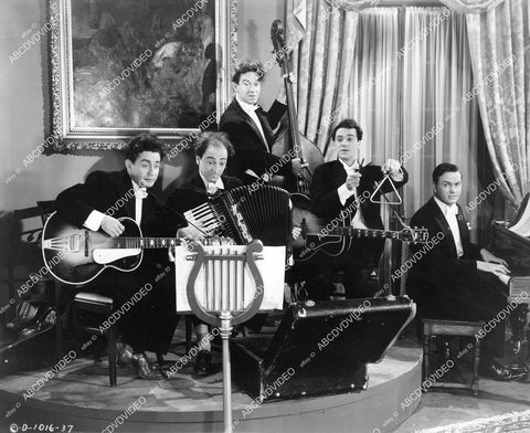crp-08181 1943 Bob Haymes & music group The Vagabonds film Swing Out the Blues crp-08181