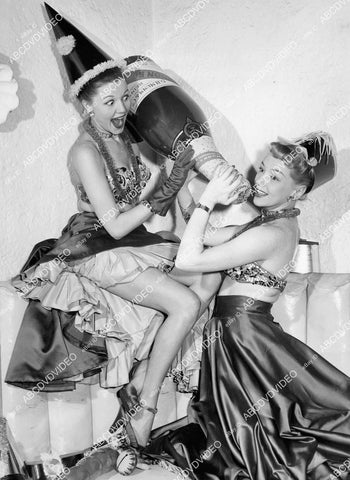 crp-08231 1948 sexy New Year's pinup Rosalie Coleman, Frances Keegan w large magnum champagne crp-08231