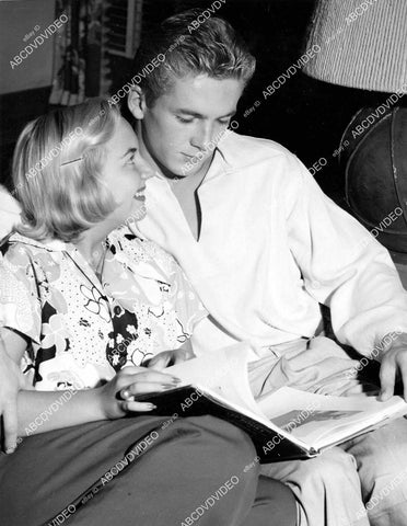 crp-08268 1949 newlyweds Robert L Jacks at parent Darryl F Zanuck's Palm Springs home on honeymoon crp-08268