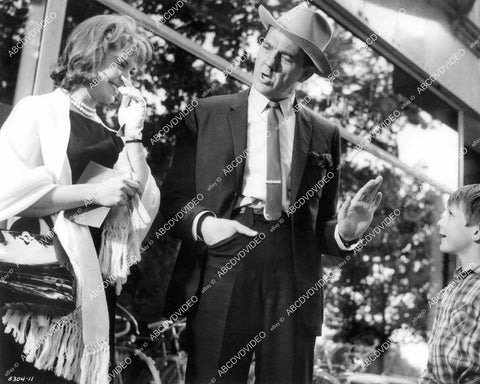 crp-08871 1963 Karl Malden, Lois Nettleton, Alain Morat film Come Fly with Me crp-08871