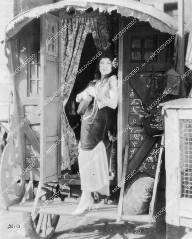 crp-08969 1927 gypsy girl Renee Adoree silent film Heaven on Earth crp-08969