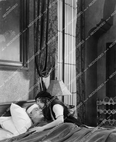 crp-09043 1927 Renee Adoree, Conrad Nagel silent film Heaven on Earth crp-09043