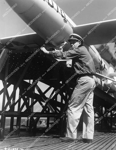 crp-09380 1950 Glenn Ford examines rocket film The Flying Missile crp-09380