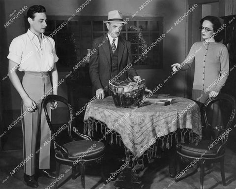 crp-00947 1939 Howard Johnson, Henry Phillips, Phyllis Cooper, theatrical play Night Must Fall crp-00947
