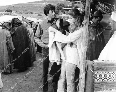 crp-09519 1973 Lindsay Wagner, Peter Fonda film Two People crp-09519