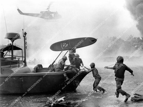 crp-09987 1979 marines going surfing film Apocalypse Now crp-09987