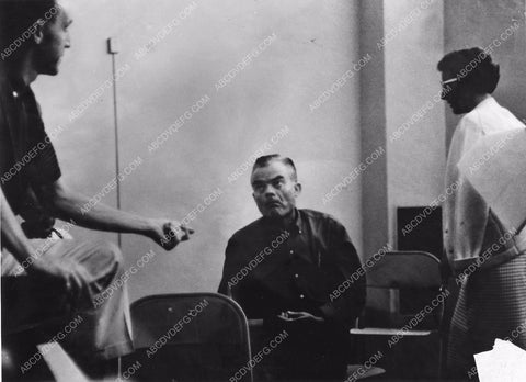 Eddie Brandt Spike Jones working out routines spijon-32